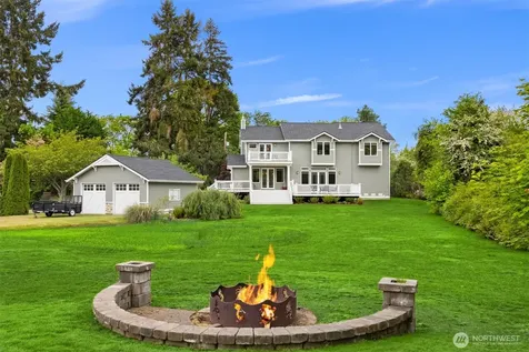 15390 Broom Street NE Bainbridge Island WA 98110