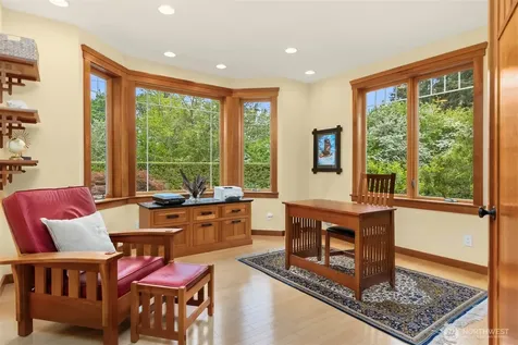 15390 Broom Street NE Bainbridge Island WA 98110