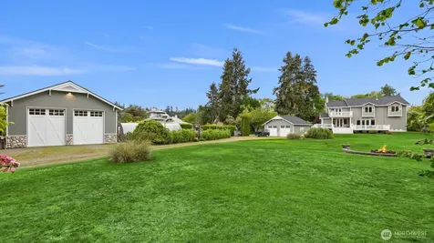 15390 Broom Street NE Bainbridge Island WA 98110