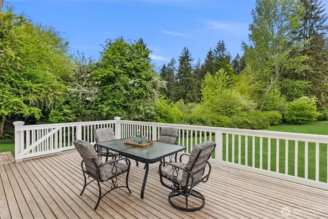 15390 Broom Street NE Bainbridge Island WA 98110