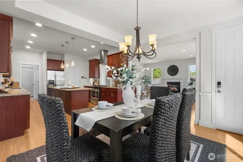 5632 31st Avenue SW Seattle WA 98126