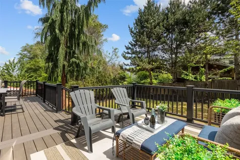 5632 31st Avenue SW Seattle WA 98126