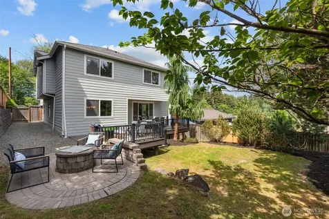 5632 31st Avenue SW Seattle WA 98126
