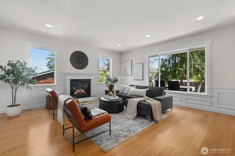 5632 31st Avenue SW Seattle WA 98126
