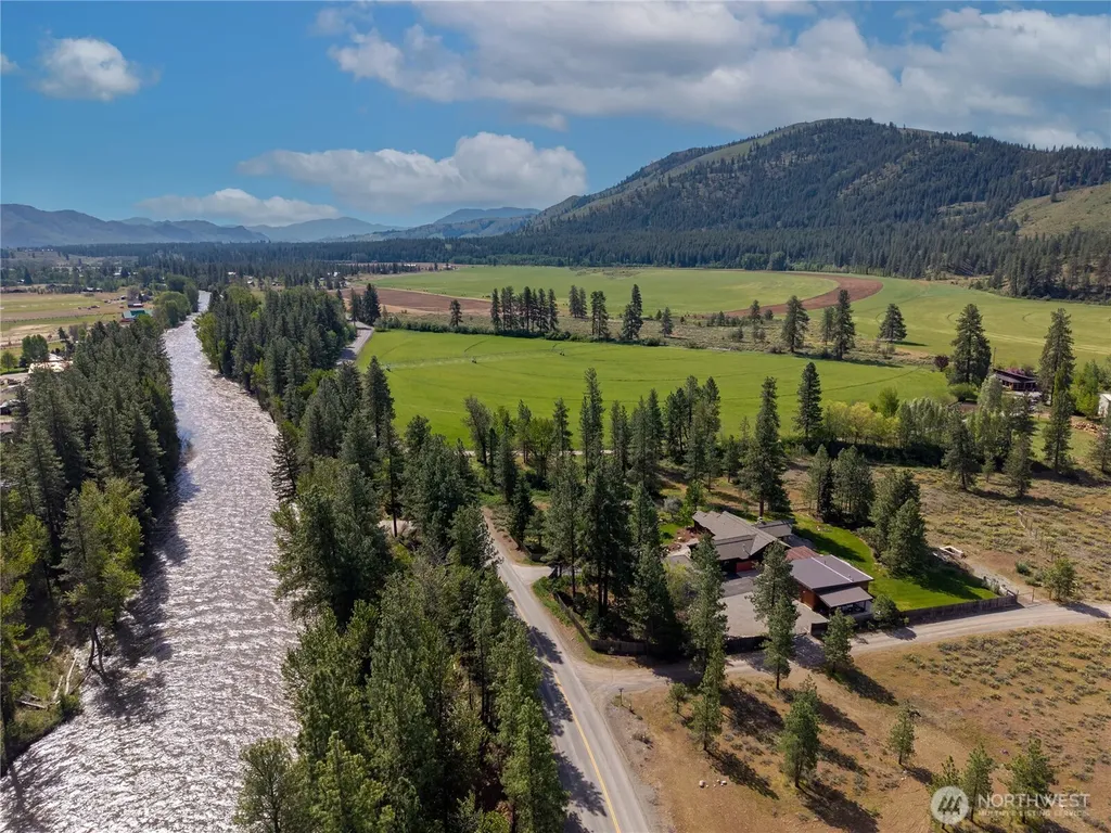 179 Wolf Creek Road Winthrop WA 98862