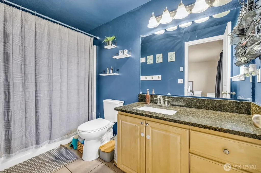 10313 School Land Road SW Rochester WA 98579