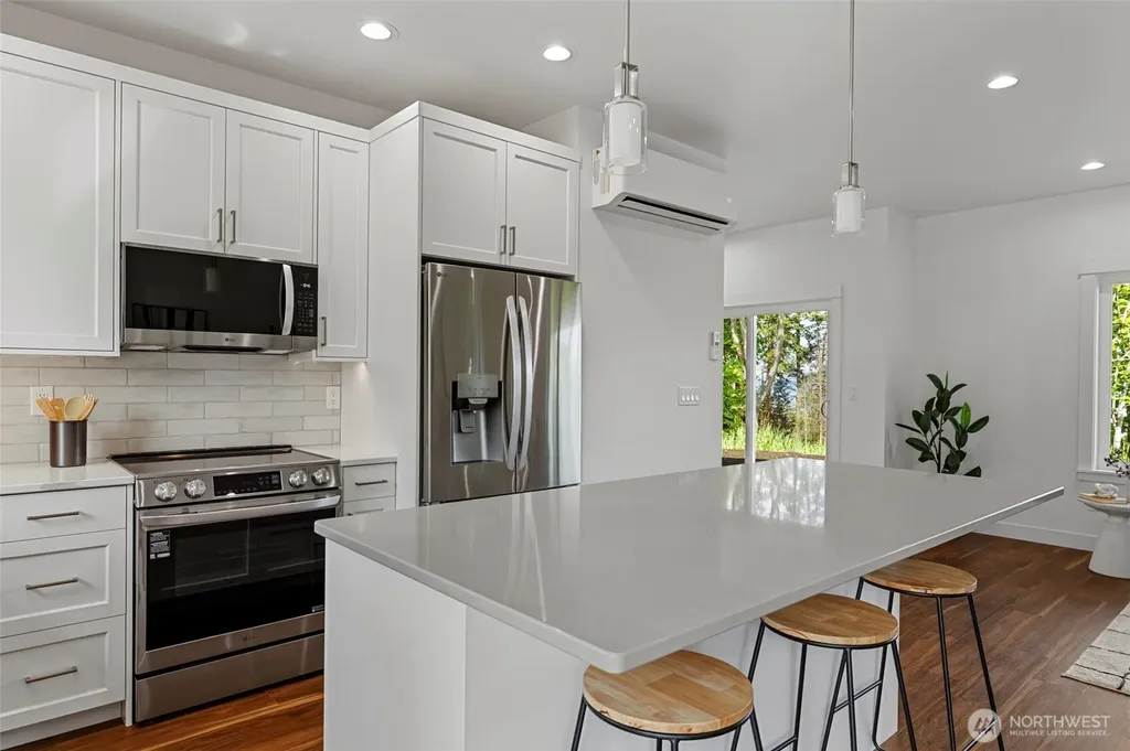4982 Highland Drive Blaine WA 98230