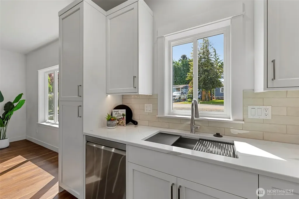 4982 Highland Drive Blaine WA 98230