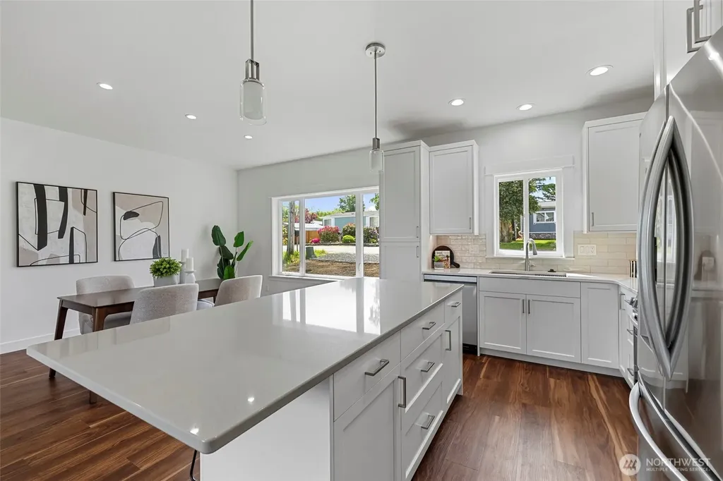 4982 Highland Drive Blaine WA 98230
