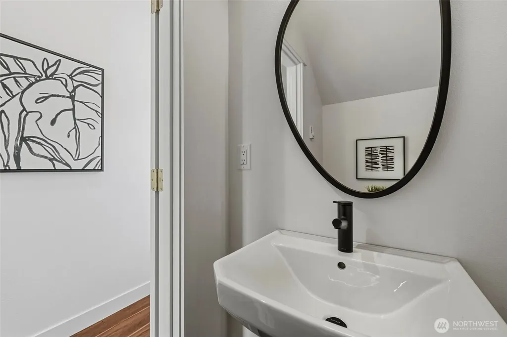 4982 Highland Drive Blaine WA 98230
