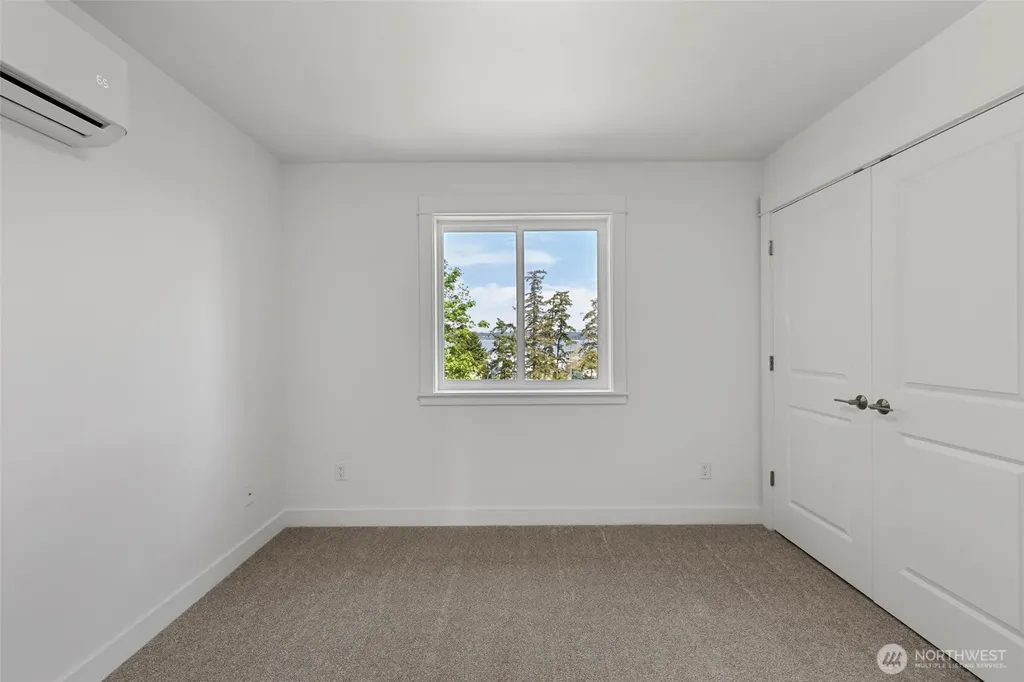 4982 Highland Drive Blaine WA 98230