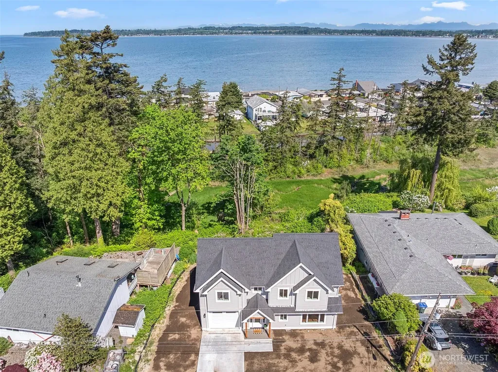 4982 Highland Drive Blaine WA 98230