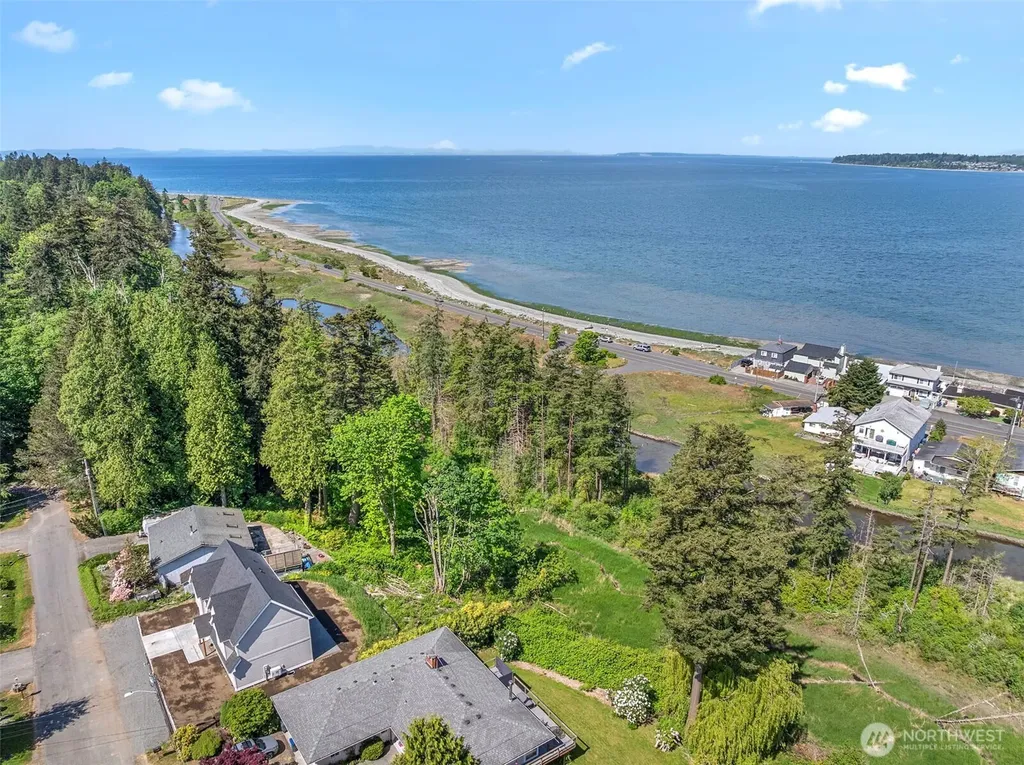 4982 Highland Drive Blaine WA 98230