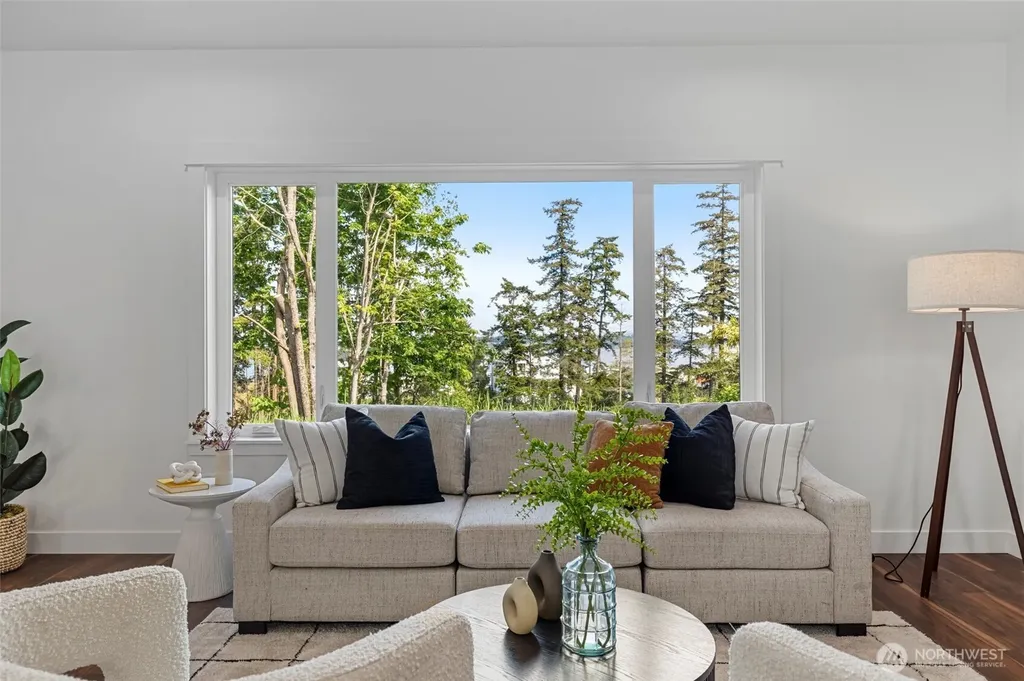 4982 Highland Drive Blaine WA 98230