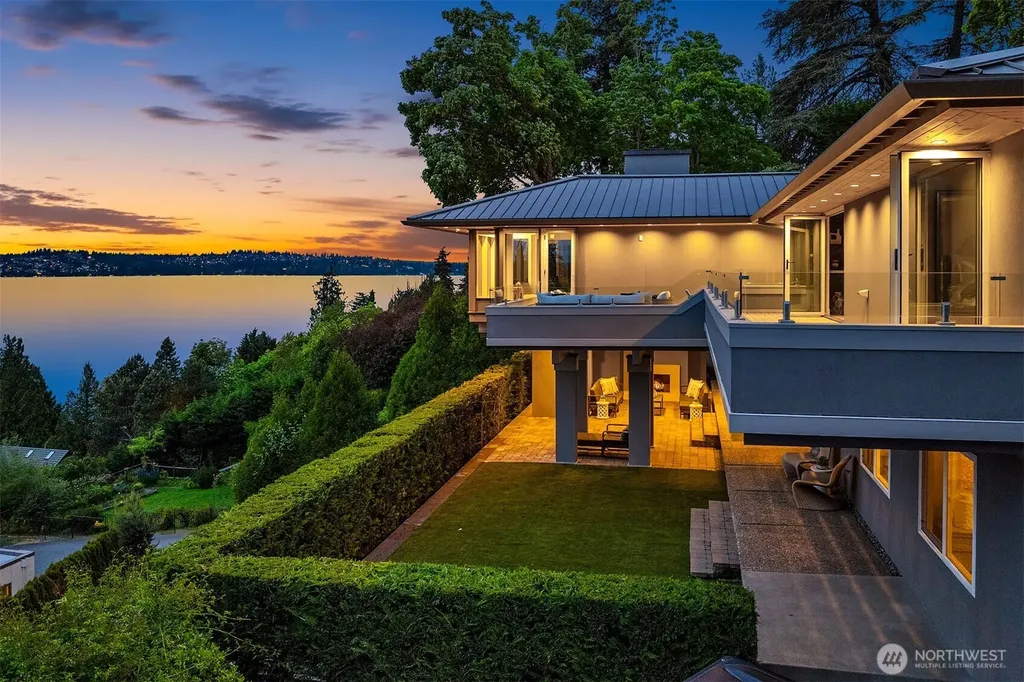 3223 Evergreen Point Road Medina WA 98039