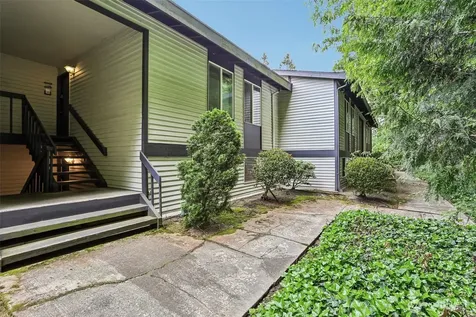 430 Bellevue Way SE Bellevue WA 98004