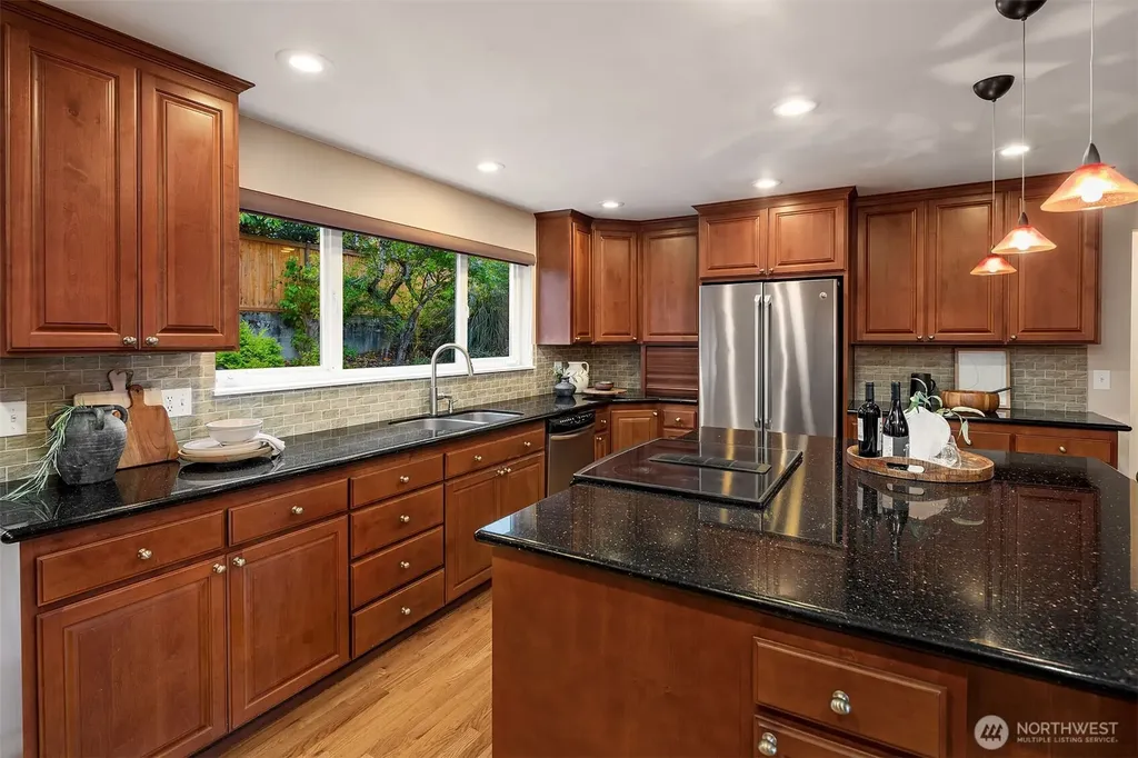 1333 98th Avenue NE Clyde Hill WA 98004