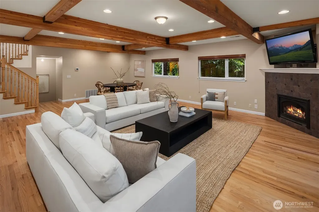 1333 98th Avenue NE Clyde Hill WA 98004