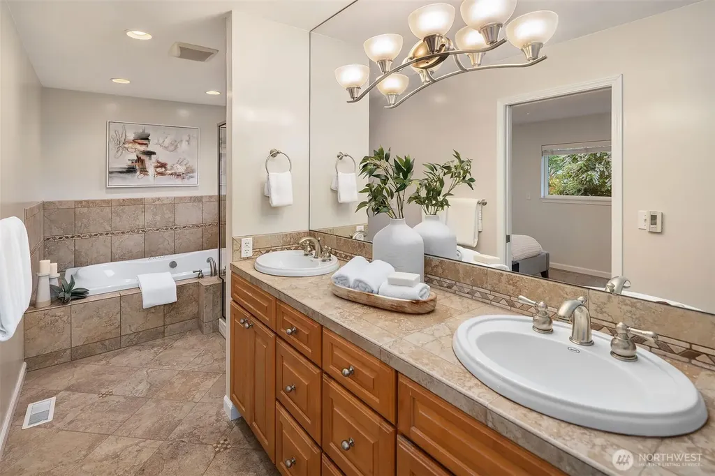 1333 98th Avenue NE Clyde Hill WA 98004