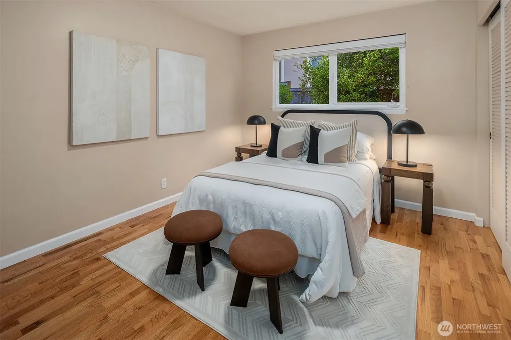 1333 98th Avenue NE Clyde Hill WA 98004
