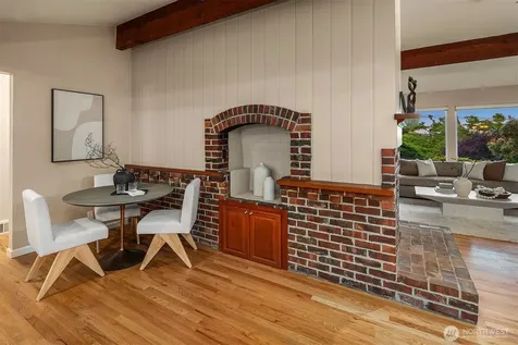 1333 98th Avenue NE Clyde Hill WA 98004