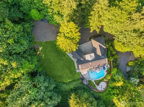 12422 68th Avenue NE Kirkland WA 98034
