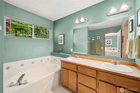 4632 Parker Road E Sumner WA 98390
