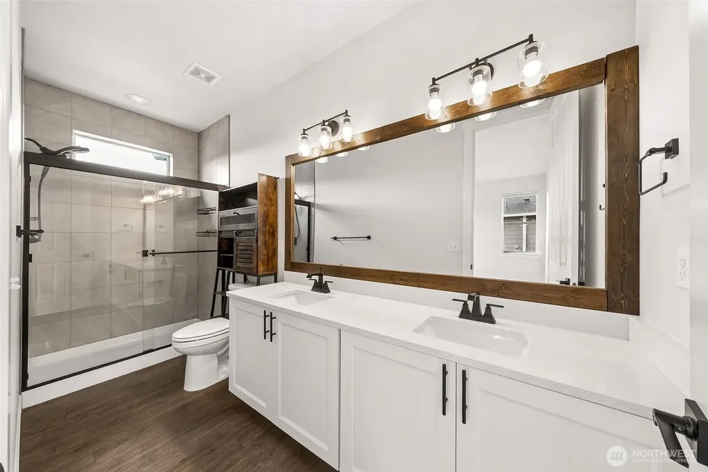 13217 192nd Avenue E Bonney Lake WA 98391