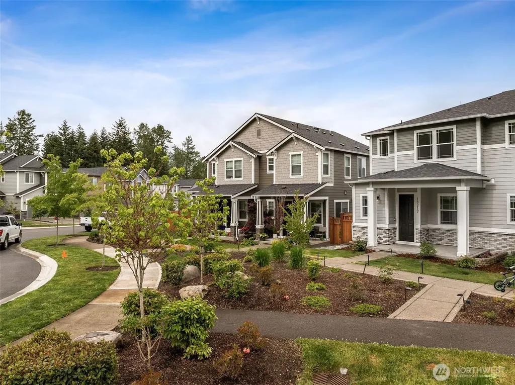 13217 192nd Avenue E Bonney Lake WA 98391