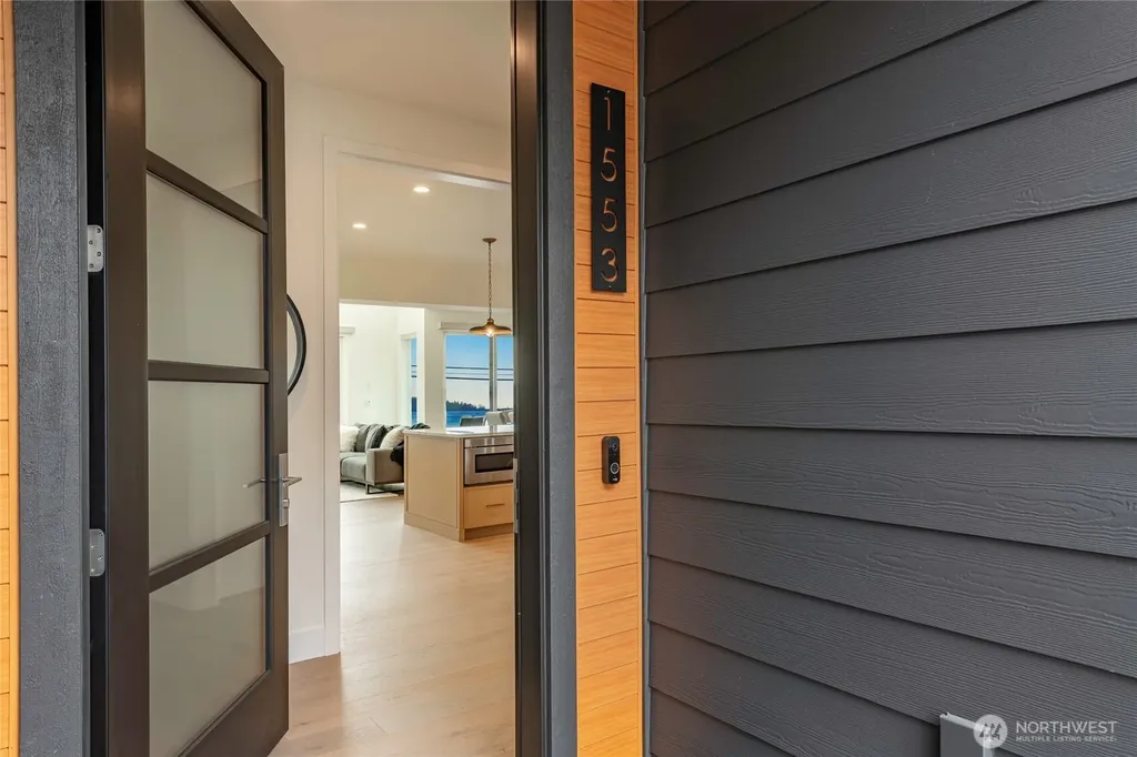 1553 Mitchell Avenue Blaine WA 98230
