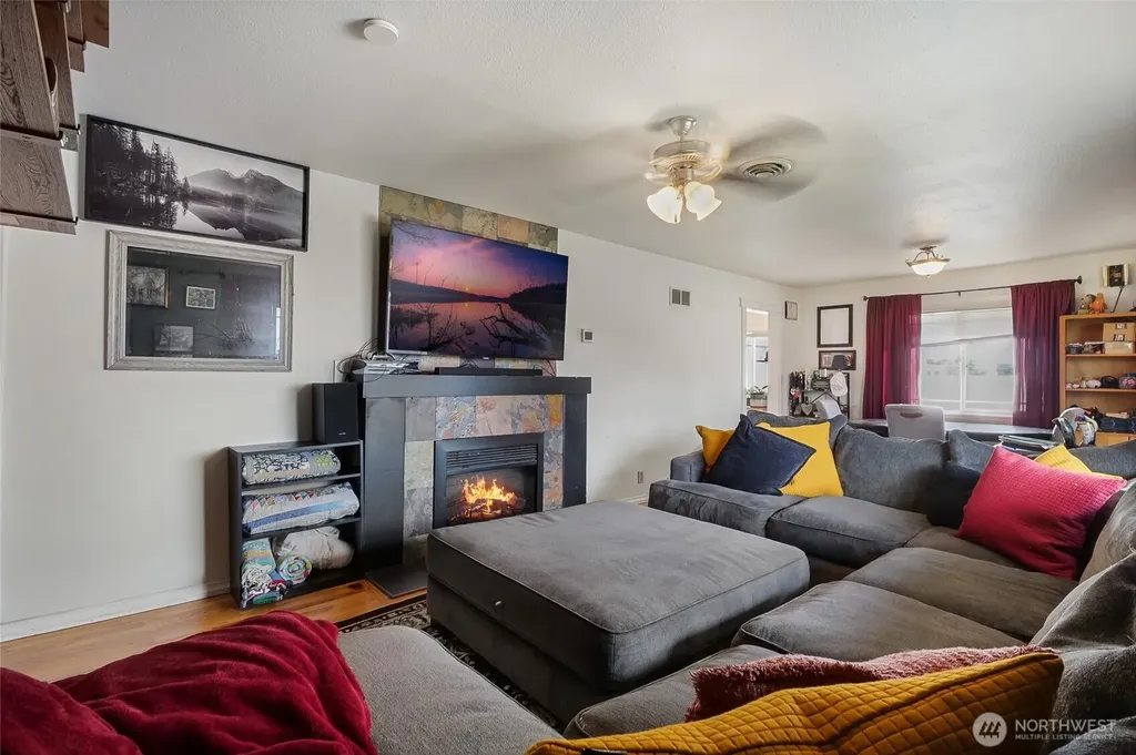 320 S Gumwood Street Moses Lake WA 98837