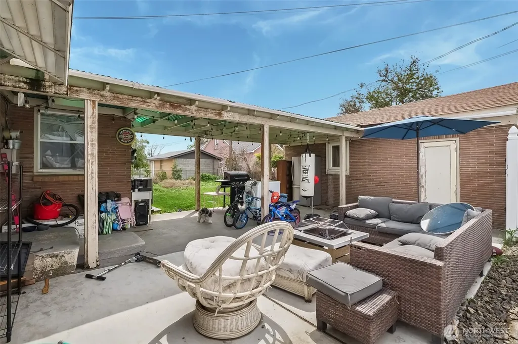 320 S Gumwood Street Moses Lake WA 98837