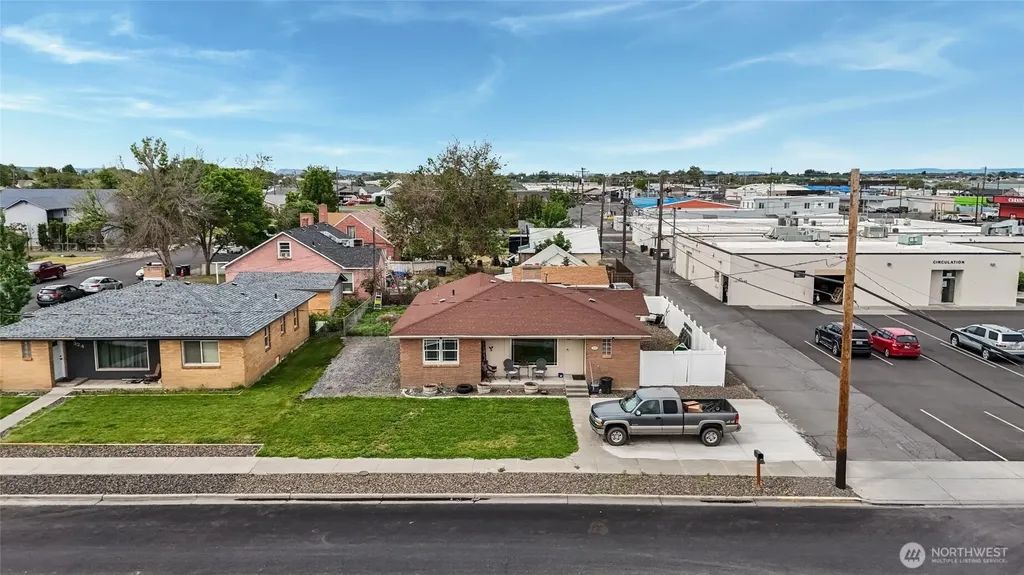 320 S Gumwood Street Moses Lake WA 98837