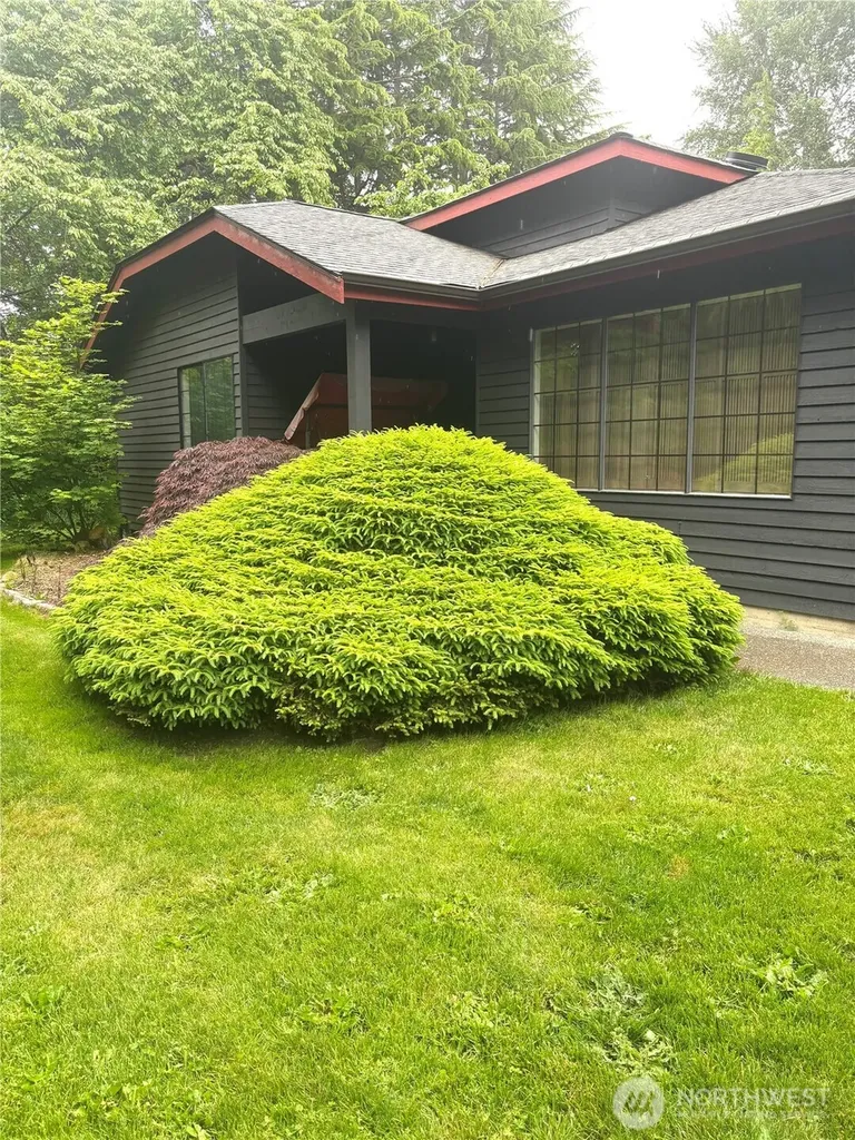 431 Fasola Sequim WA 98382