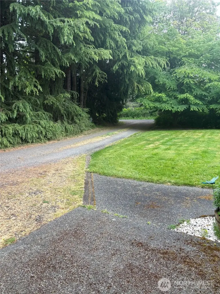 431 Fasola Sequim WA 98382