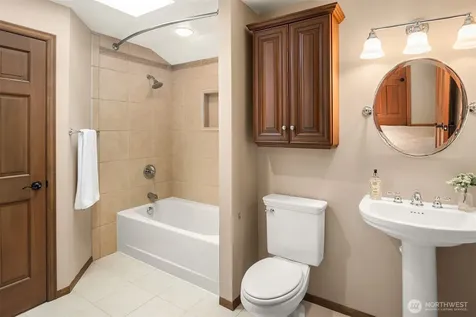 18138 NE 130th Place Redmond WA 98052