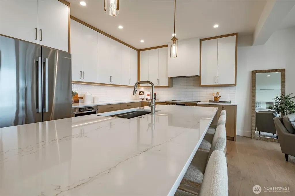 1557 Mitchell Avenue Blaine WA 98230