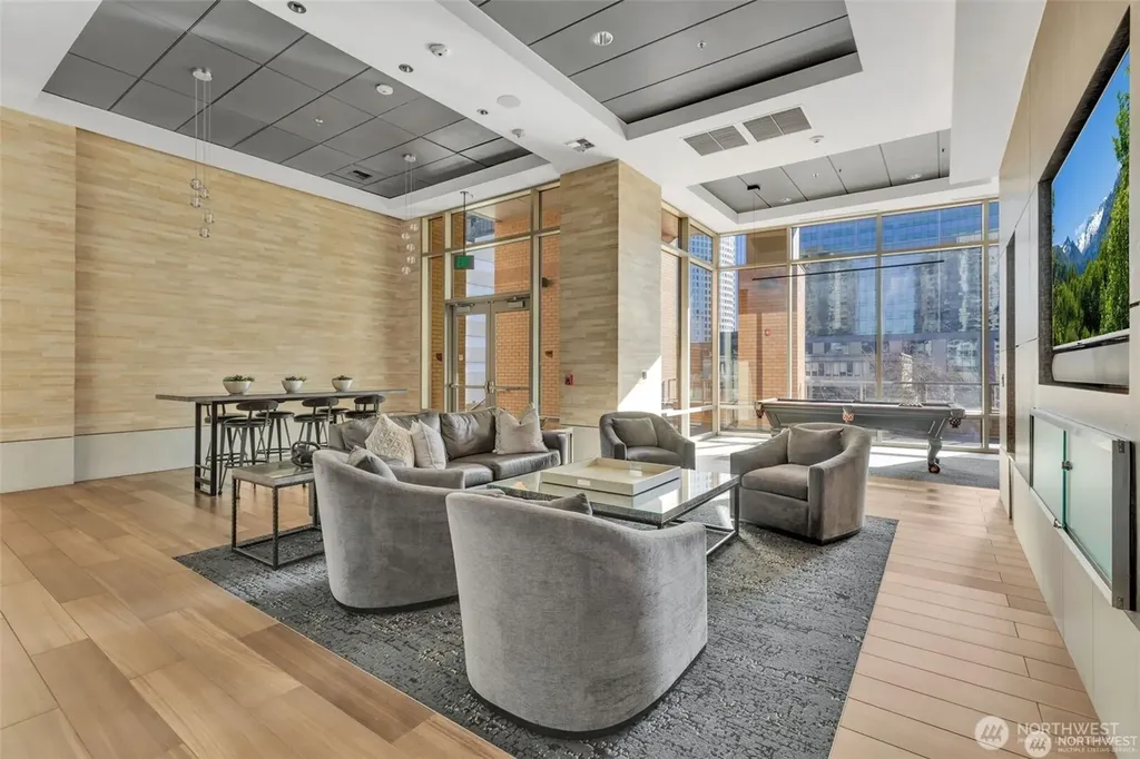 10610 NE 9th Place Bellevue WA 98004