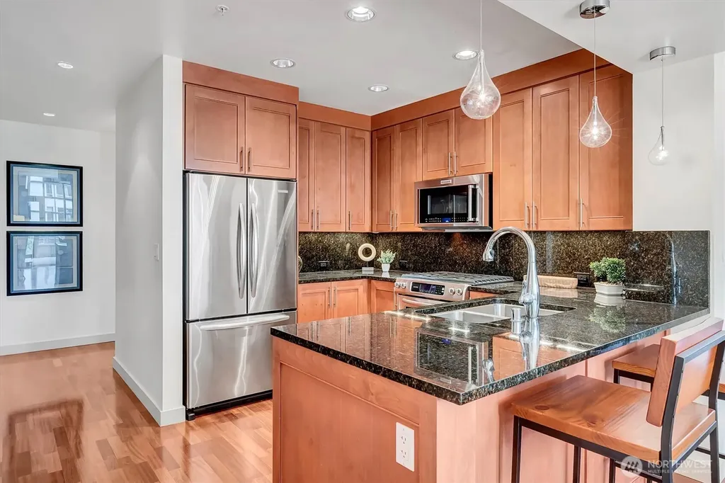10610 NE 9th Place Bellevue WA 98004