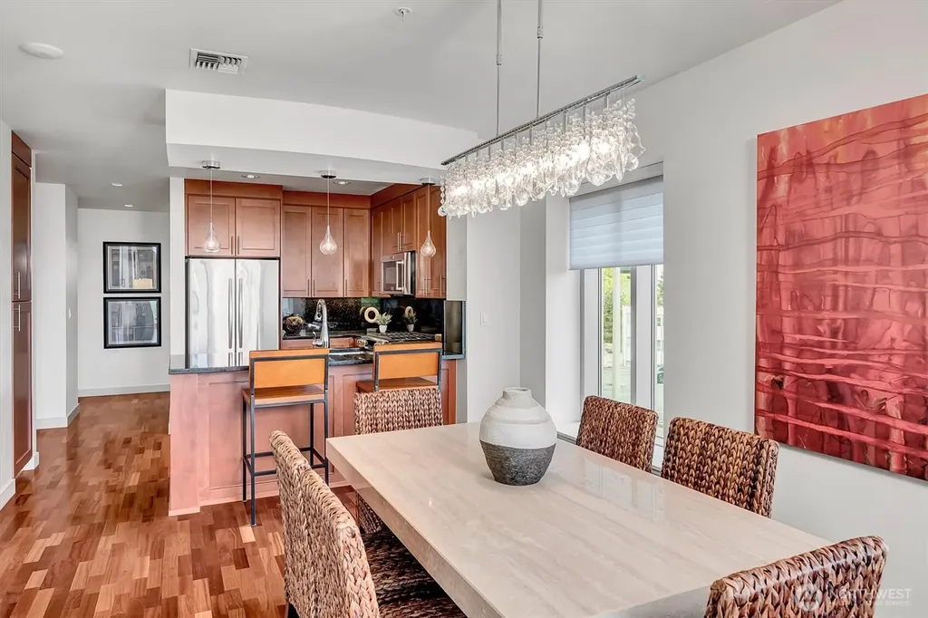 10610 NE 9th Place Bellevue WA 98004