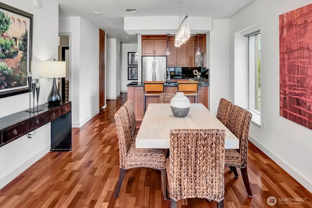10610 NE 9th Place Bellevue WA 98004
