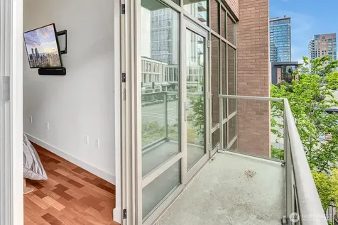 10610 NE 9th Place Bellevue WA 98004