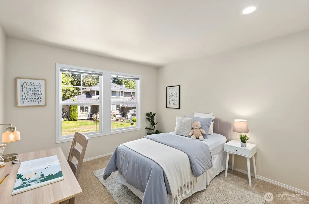 1239 216th Avenue NE Sammamish WA 98074