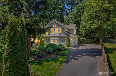 1239 216th Avenue NE Sammamish WA 98074