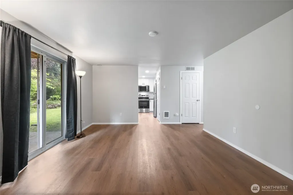 10214 13th Avenue Ct E Tacoma WA 98445
