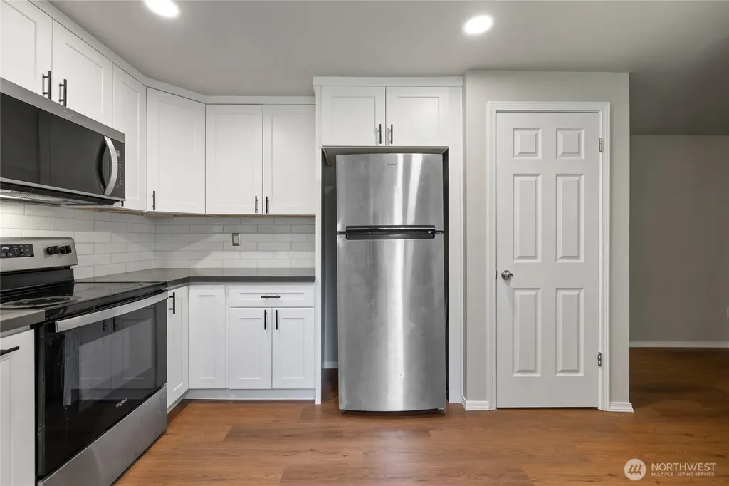 10214 13th Avenue Ct E Tacoma WA 98445