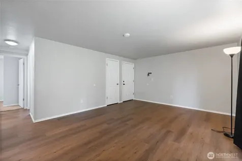 10214 13th Avenue Ct E Tacoma WA 98445