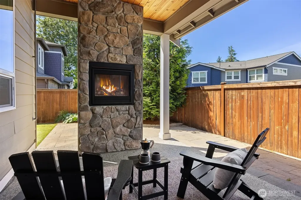 20045 10th Avenue NW Shoreline WA 98177