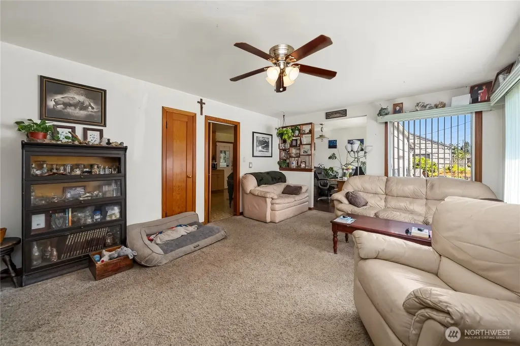 8446 E B Street Tacoma WA 98445