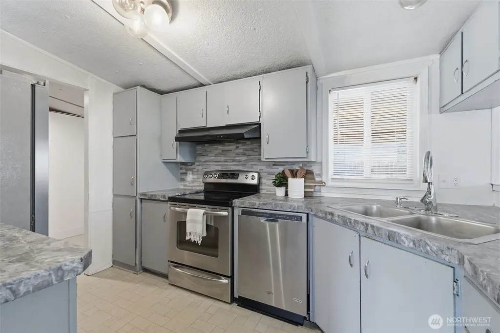 604 N Elm Street Pasco WA 99301